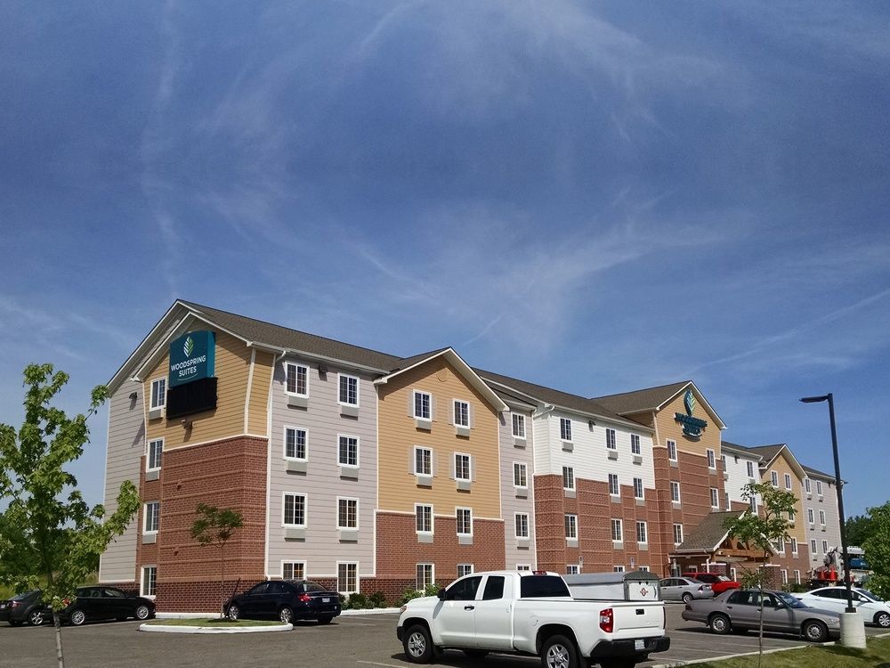 Extended Stay America Select Suites - Cleveland - Airport Fairview Park Exterior foto