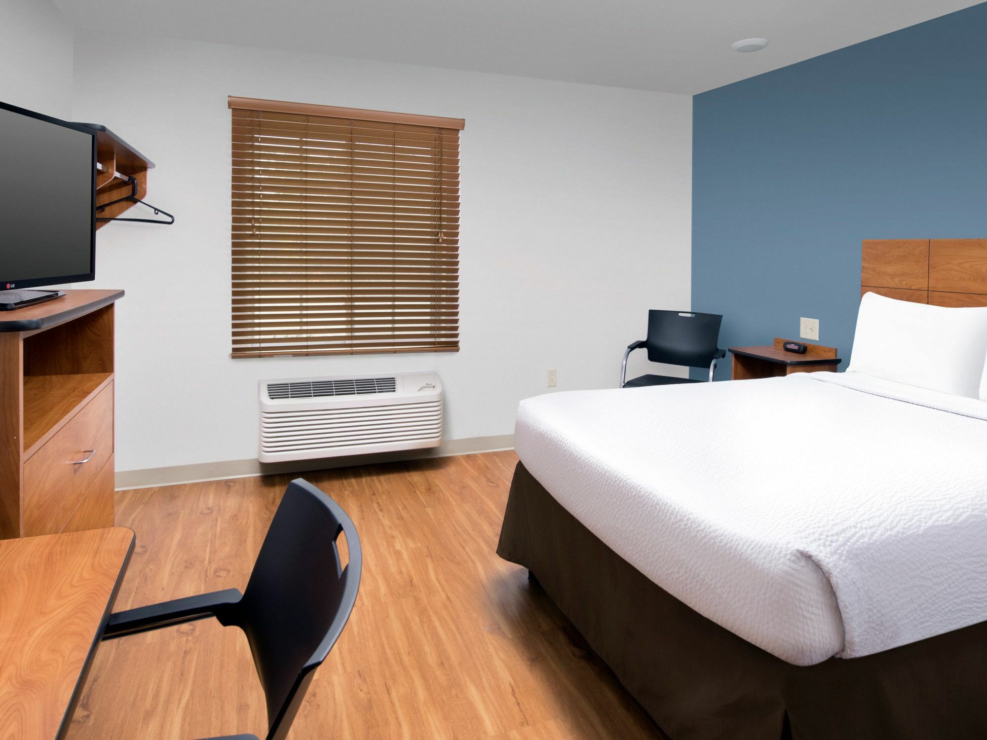 Extended Stay America Select Suites - Cleveland - Airport Fairview Park Exterior foto